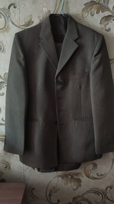 Продам школьную форму