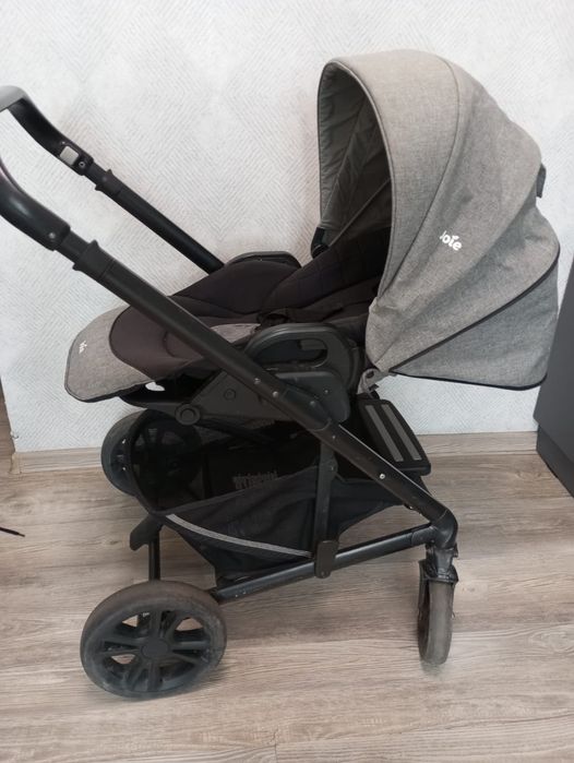 Коляска детская joie