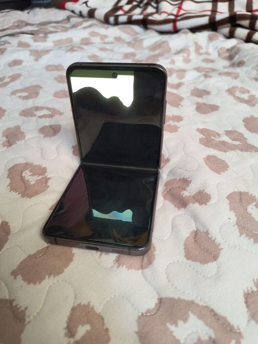 Самсунг z flip4 8.256