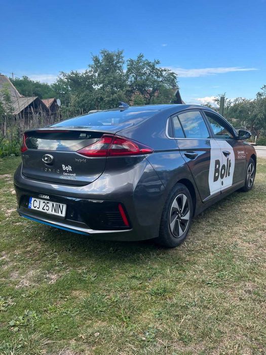 Hyundai ioniq hybrid
