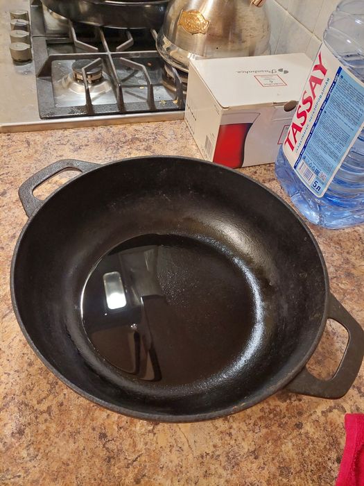 Казан чугунный чёрный на 5 л