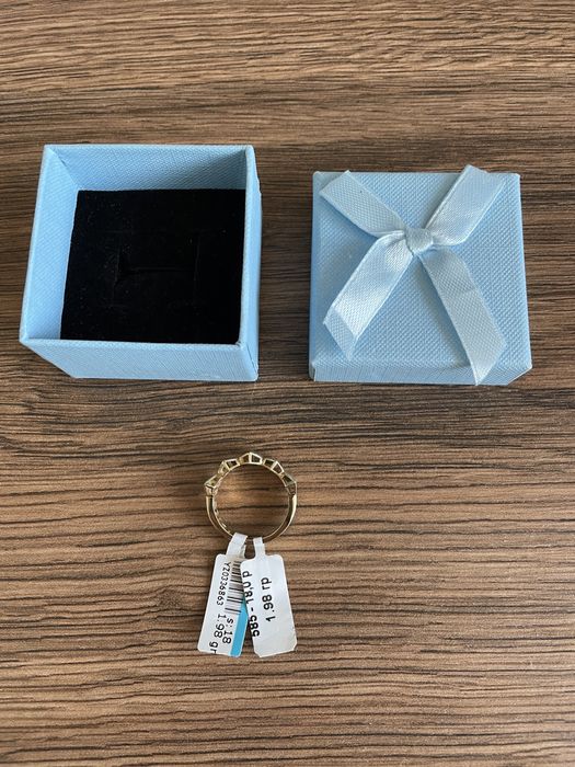 Новое золотое кольцо 18 р.