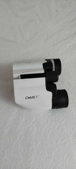 бинокль Comet в отличном состоянии внутри немного пыльно но не видно