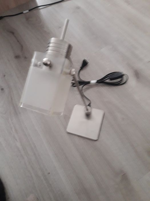 Настолна лампа метална