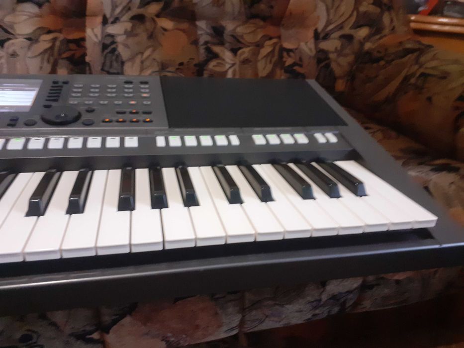 Yamaha s 770 mp3 wav player.