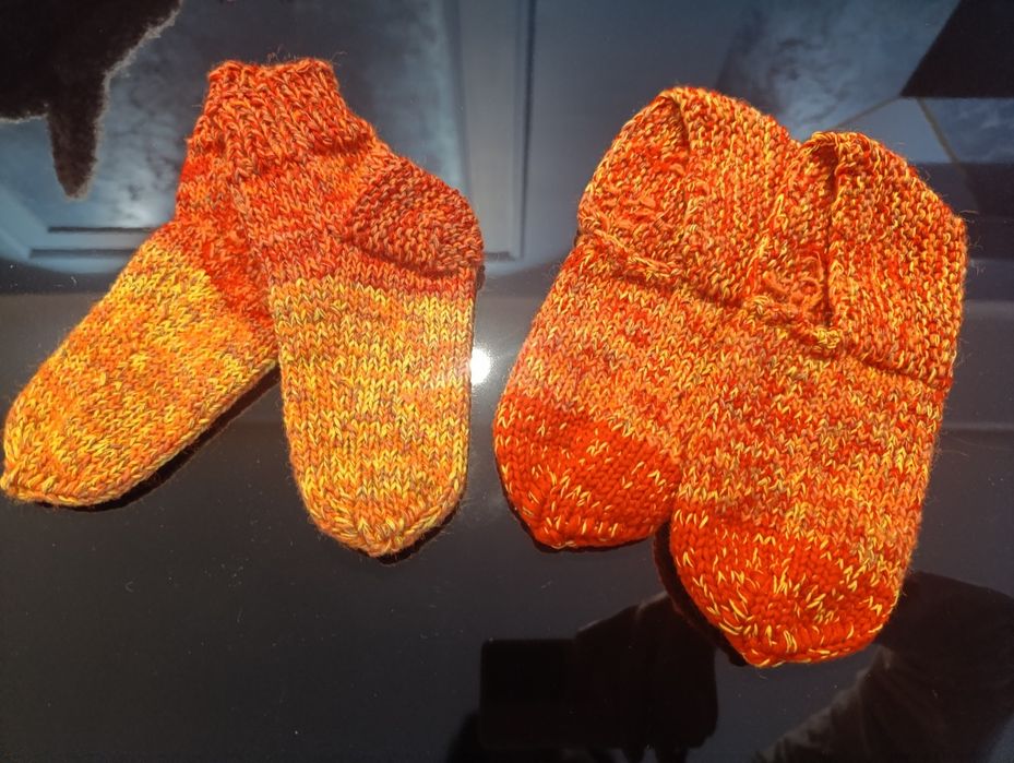 Парные шерстяные вязаные носочки -тапочки для женщин-детей ,жен -муж
