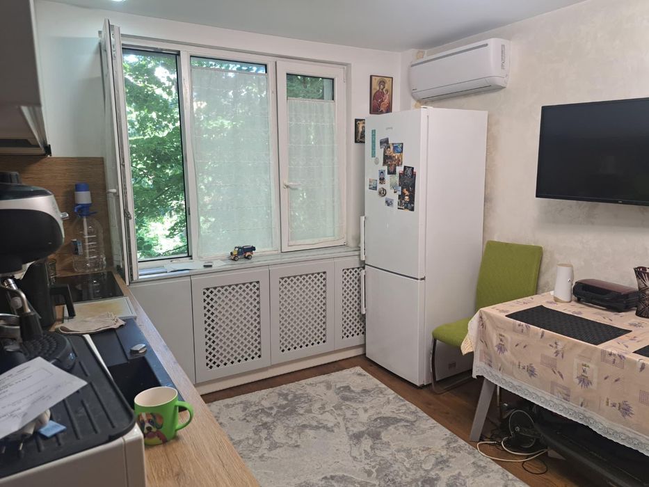 Închiriez garsonieră