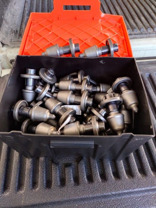 Резец на дорожную фрезу