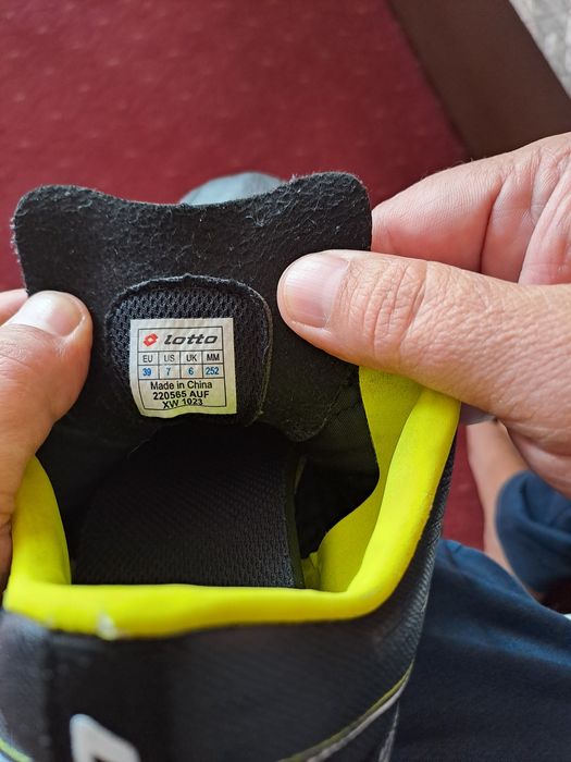 Бутонки Lotto 39 номер