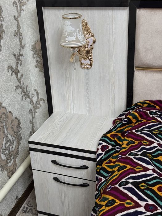 Спалный мебел сотилади