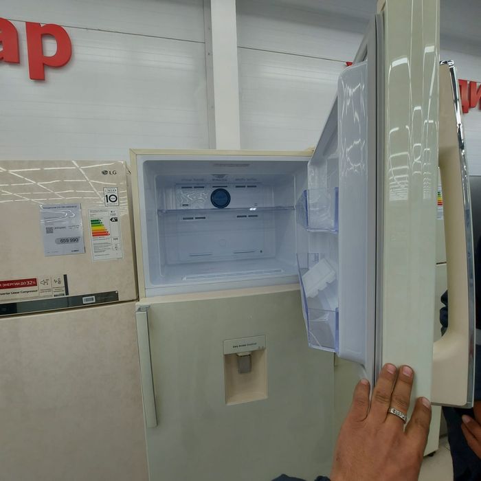 Продам холодильник