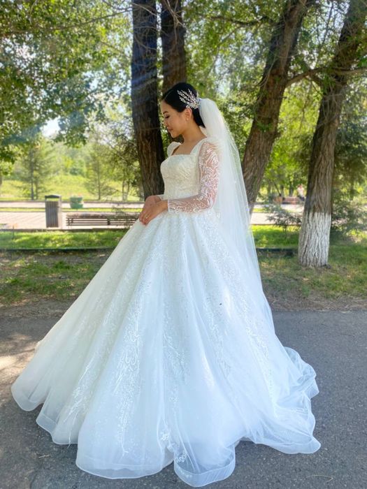 Свадебное платье. Одевала сама