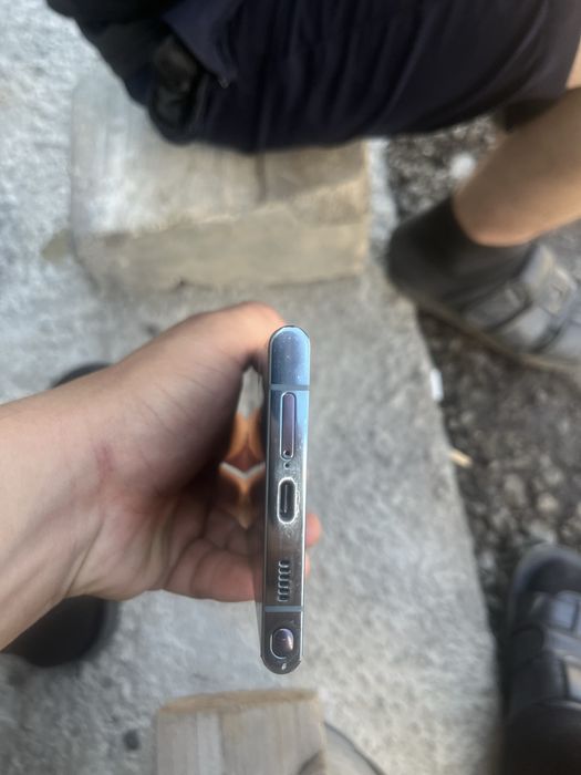 Продаётся Телефон Samsung s22ultra