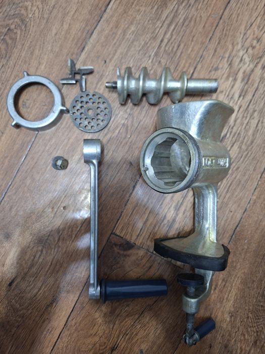 Мясорубка 1980г б/у