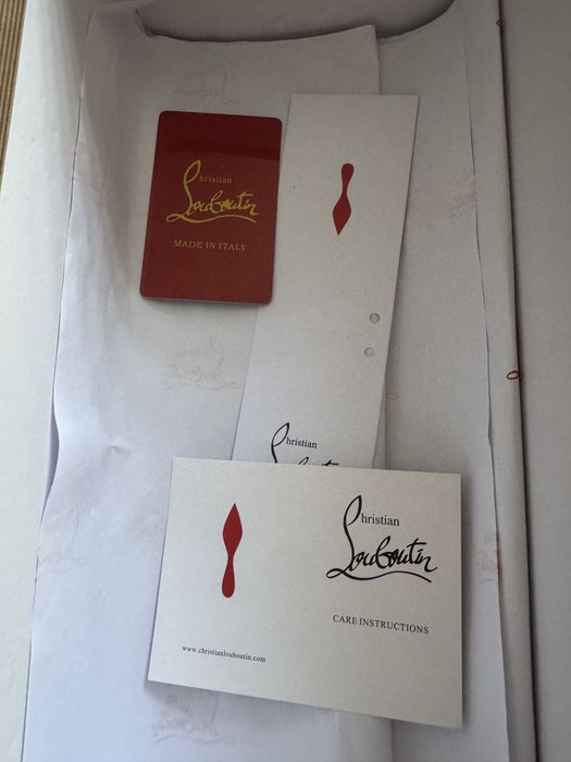 Джапанка Hristian Louboutin