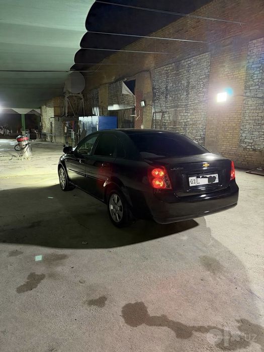 Lasetti Gentra 2023 yil Qora