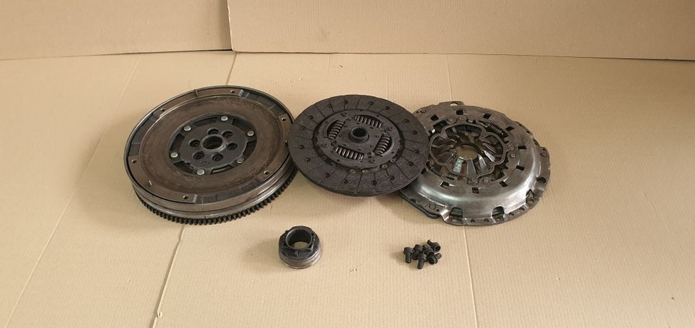 Kit ambreiaj luk volanta masa dubla 2.0 1.9 tdi BLB BRE BRD BPW AVF BGW audi a4 b7  audi a4 b6 audi a6 c6 passat b5.5