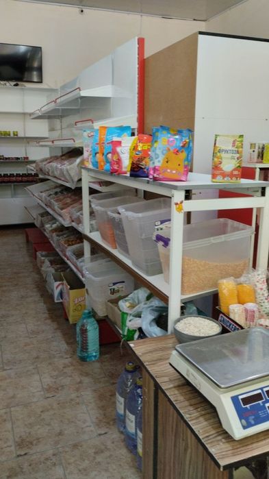 Мебель для продуктового магазина