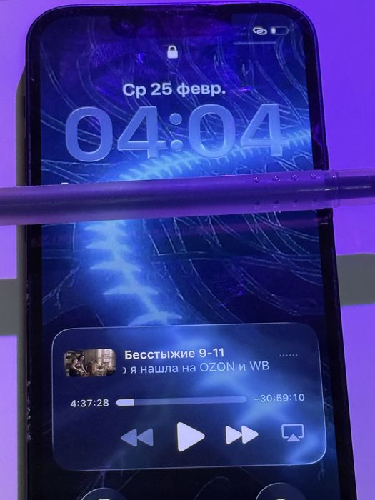 продам айфон 13 мини, акб 78, синего цвета, работает исправно