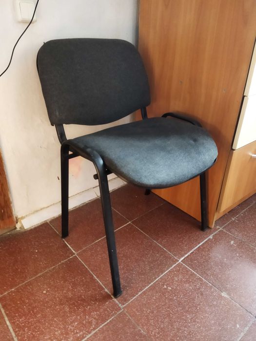 Стулья офисные 2 шт.