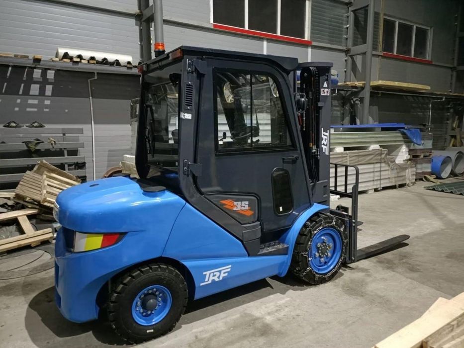 Вилочный погрузчик 3тонн