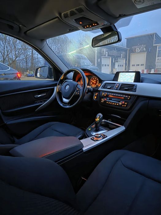Bmw 320D f30 M pack / xenon / navigatie /automat 2015 recent adusa din germania