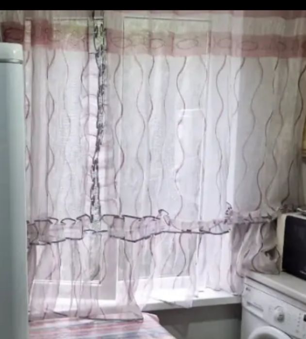 Продам тюль 3 шт. И шторы