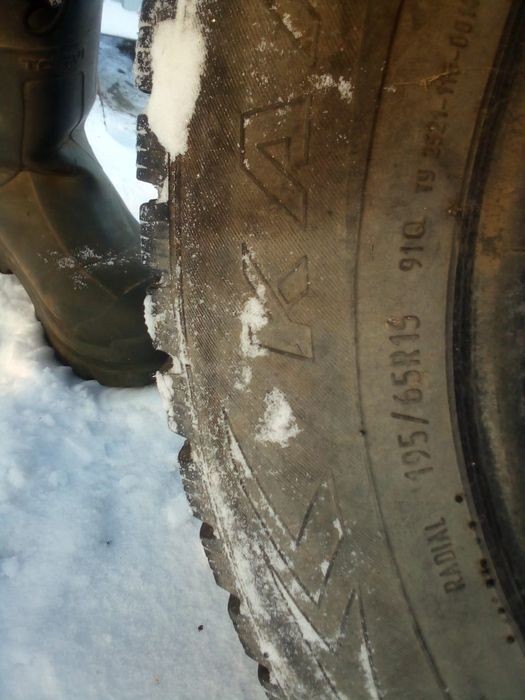 Продам резину  зима