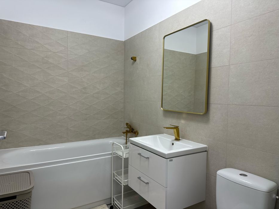 Inchiriez ap 2 camere