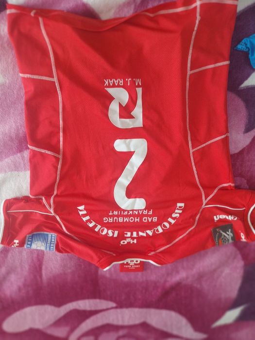 Vănd tricouri originale de fotbal disponibile toate  mărimile preț neg