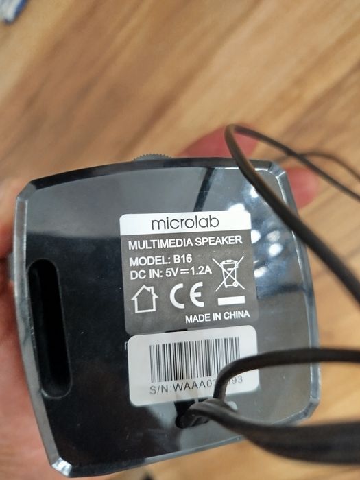 Продам колонки microlab B16