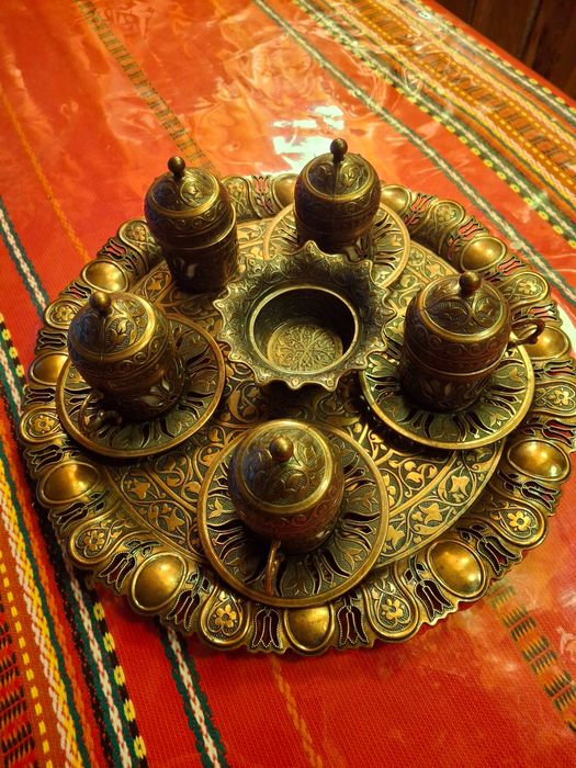 Бронзов сервиз за кафе