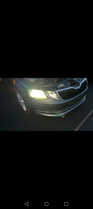 Far stânga  skoda octavia 3 facelift full  Led bixenon