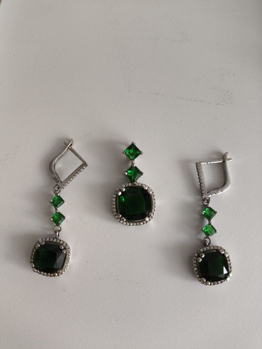 Набор продам серебро изумруд