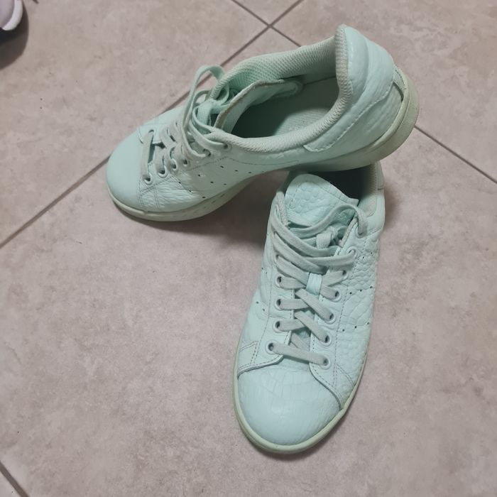 Маратонки различни марки и модели