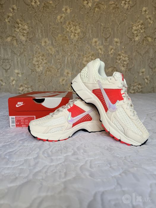 Nike Zoom Vomero 5 Красные Оригинал 38