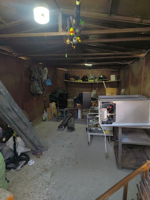 Продам свой гараж.