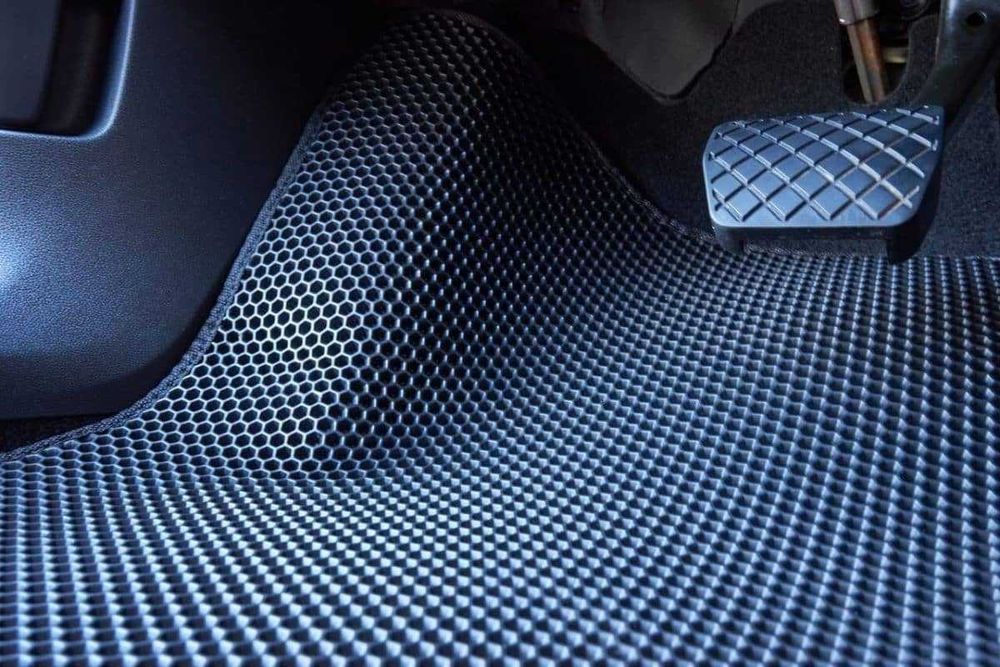 Полик Ева полики