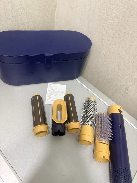 Срочно продаётся фен стайлер использованн один раз почти новый