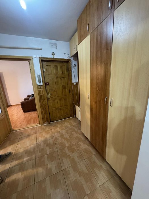 Persoana Fizica vând Apartament 2 cam decomandat Nicolina Lidl