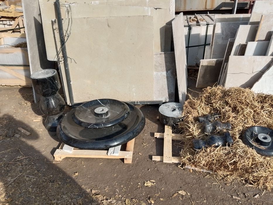 Мрамир тошлар сотилади (Иран мрамирлари).