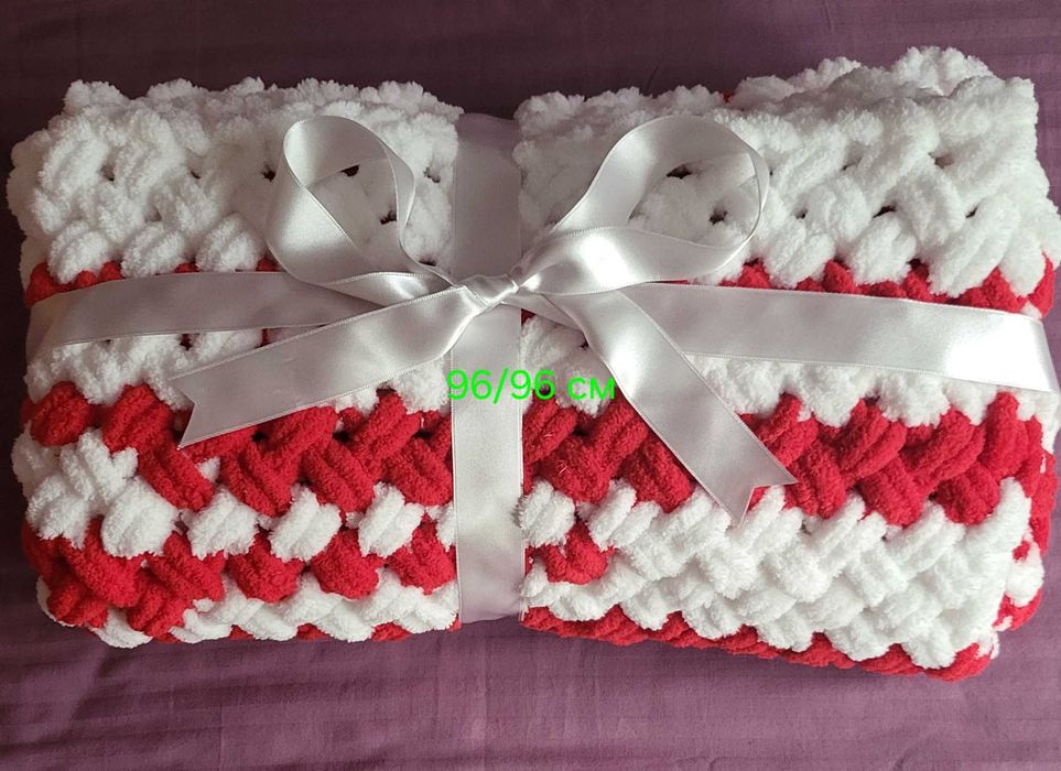 Ръчно плетено бебешко одеялце