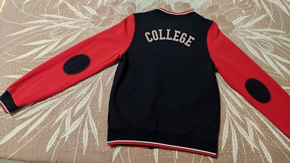 Продам подростковый бомбер