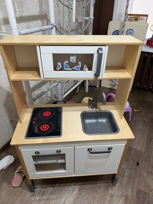 Продам детскую кухню