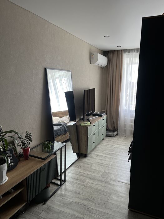 Продается двухкомнатная квартира 6мкр