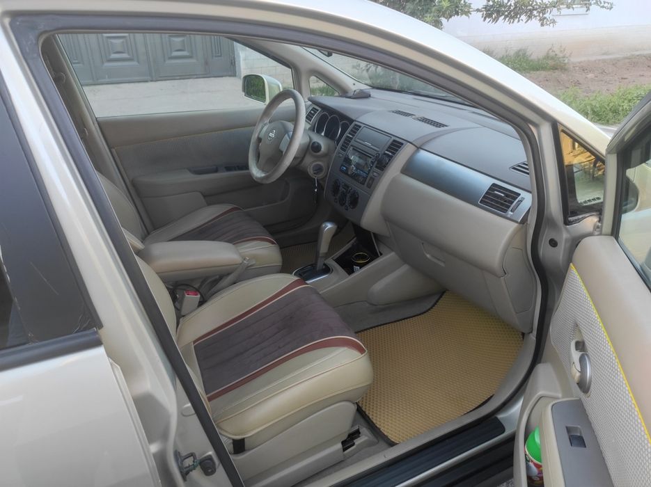 Nissan Tiida 1.6