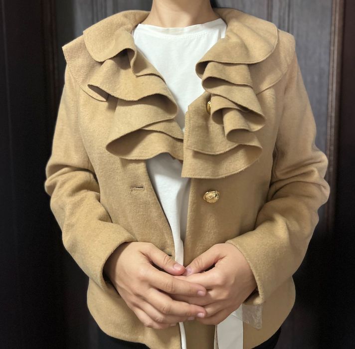 Пальто новое,демисезонное