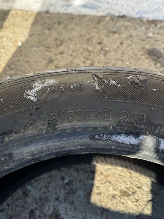 235/50/R18 летние покрышки