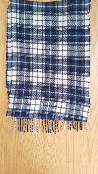 Шал Gant 100% вълна