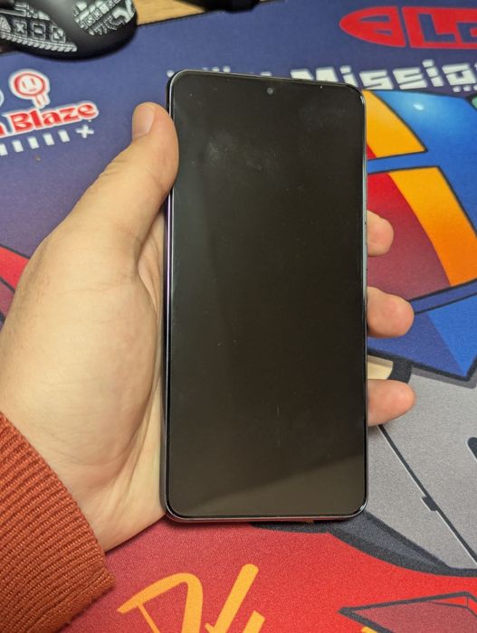 Samsung Galaxy S21 состояние отличное